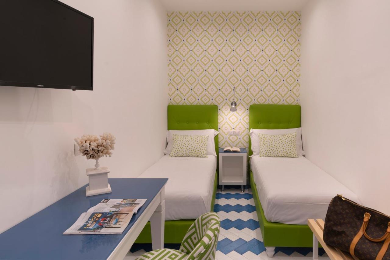 Luxury&Romantic Apartment With Balcony In Sorrento Bagian luar foto